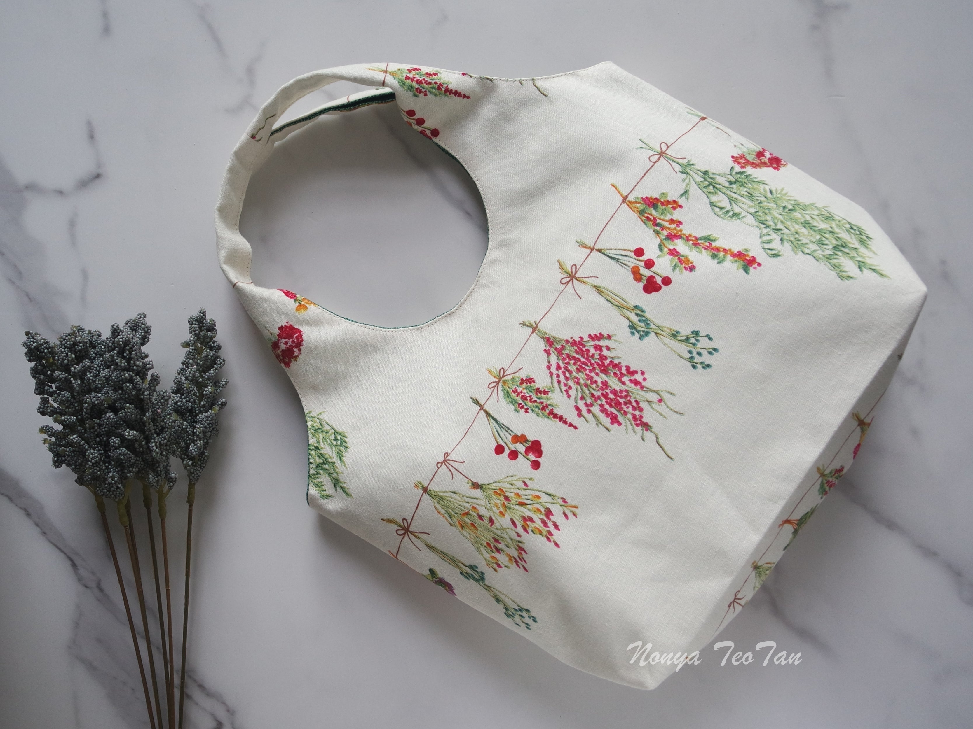 Bernice Handcarry Bag - Drying Flowers